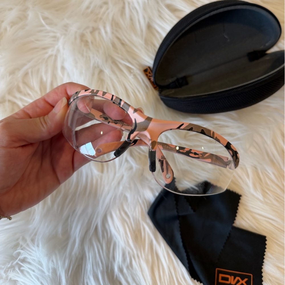 DVX Pink Camo Work Hard Protective Women's Glasses & Zipper Case